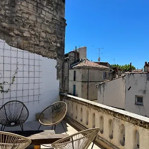Penthouse With Large Terrace And Veranda Appartement Arles